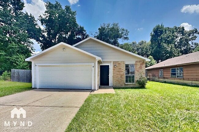 Building Photo - 8730 Valley Pond Ct