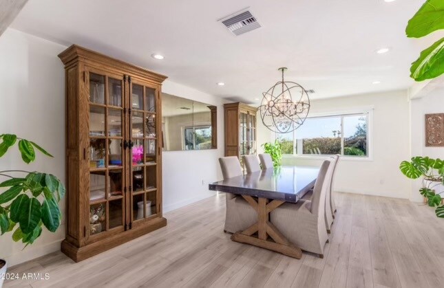 Building Photo - 4343 E Desert Crest Dr
