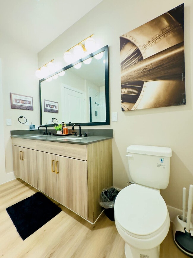 Building Photo - 12208 Tech Ridge Blvd