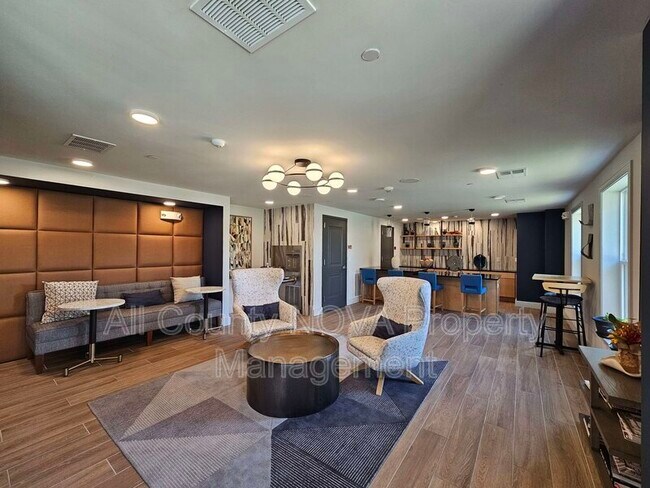 Building Photo - 3927 Fair Ridge Dr