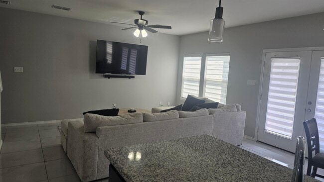 Building Photo - 4225 Gavilan Dr