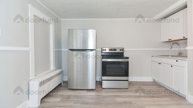 Building Photo - 11 Pleasant St