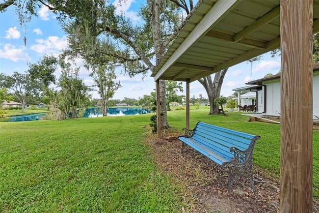 Building Photo - 8006 Oak Dr