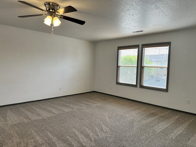 Building Photo - 3416 Parktrail Ct