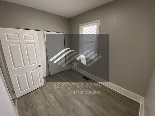 Building Photo - 4702 Bryant Ave