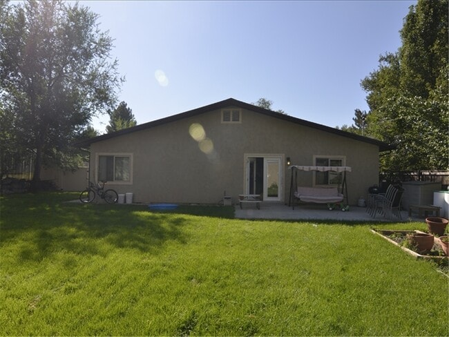 Building Photo - MUST SEE! Beautiful 4 Bedroom/3 Bathroom Home--Near BYU and Peaks Ice Arena