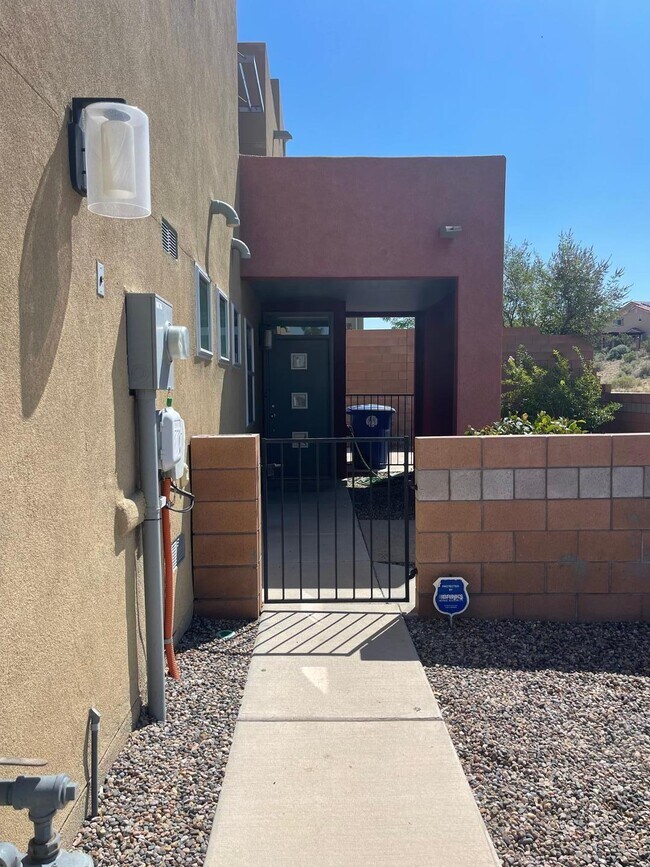 Building Photo - 1668 Bull Lea Dr SE