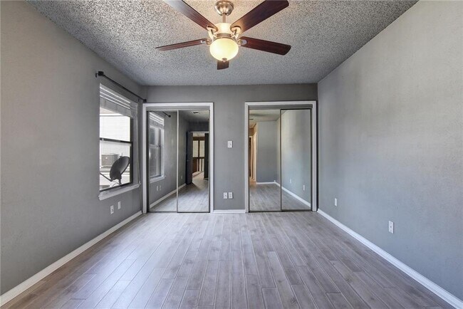 Building Photo - 1010 W Rundberg Ln