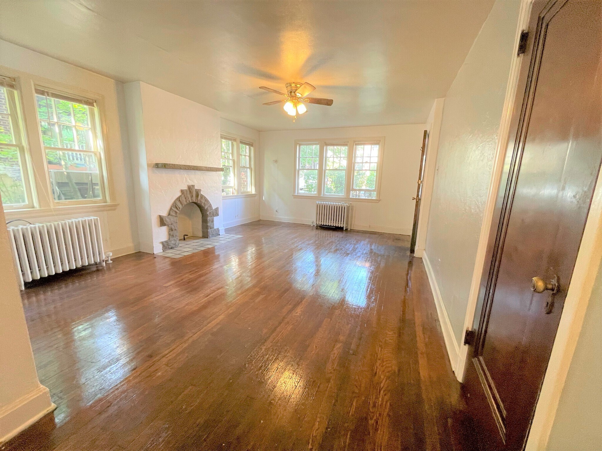 Building Photo - 1405 Severn St