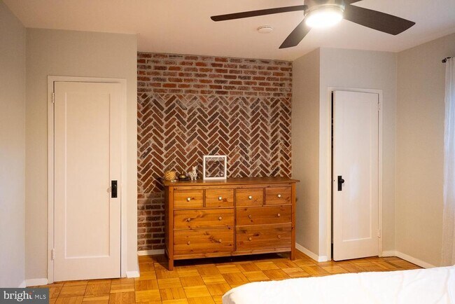 Building Photo - 3626 Gunston Rd