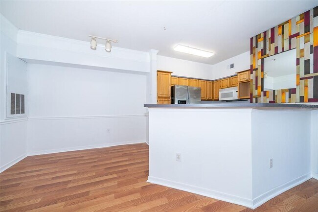 Building Photo - 6413 Astor Village Ave