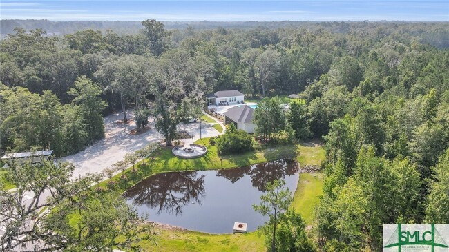 Building Photo - 68 Ainsdale Dr