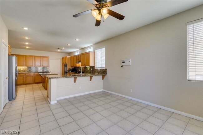 Building Photo - 2722 Woodflower Ave