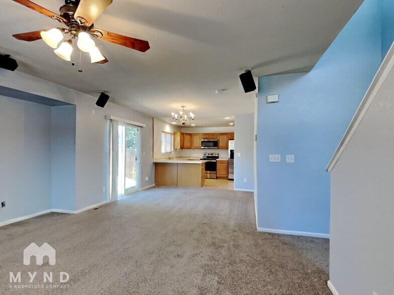 Building Photo - 7704 Autumn Leaf Way