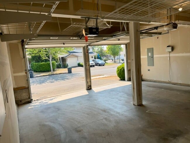 Building Photo - 24038 SE 281st St