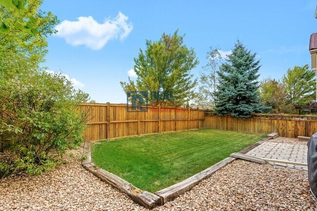 Building Photo - 2175 Coach House Loop