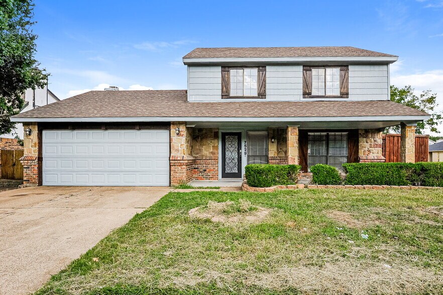 Primary Photo - 7529 Ashwood Cir