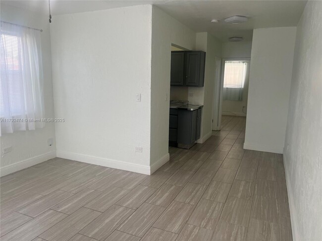 Building Photo - 1600 NW 42nd St