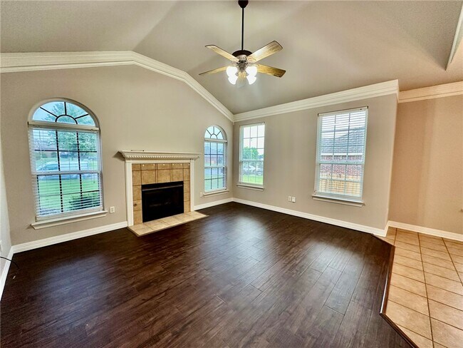 Building Photo - 2846 Eaglecrest Cir