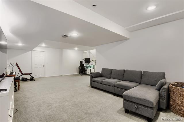 Building Photo - 6712 S Kearney Ct