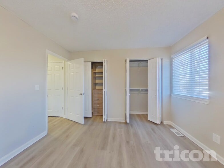 Building Photo - 1800 Granby Ct