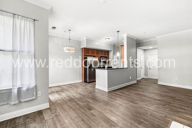 Building Photo - Coming Soon! – 1 Bed | 1.5 Bath Home in th...