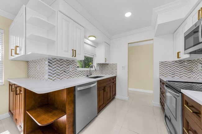 Building Photo - Charming 3 bedroom 2 bath in North Clearwa...