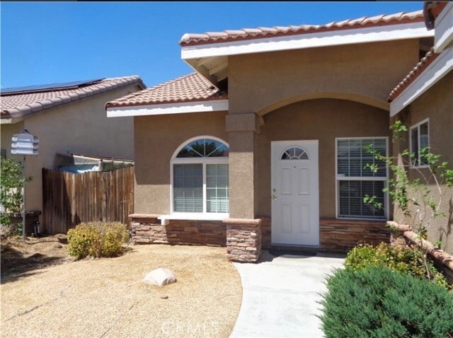 Building Photo - 15930 Oak Ct