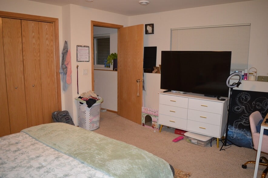 Building Photo - 2995 Kentville Dr