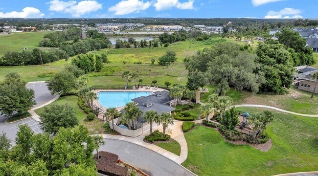 Building Photo - 16750 Abbey Hill Ct