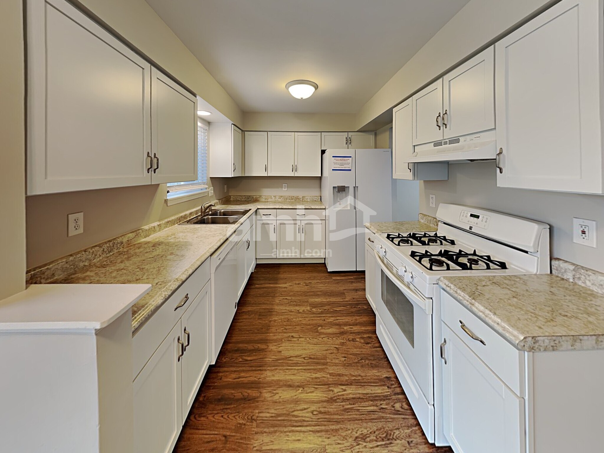 Building Photo - 13804 W Jonesport Ct