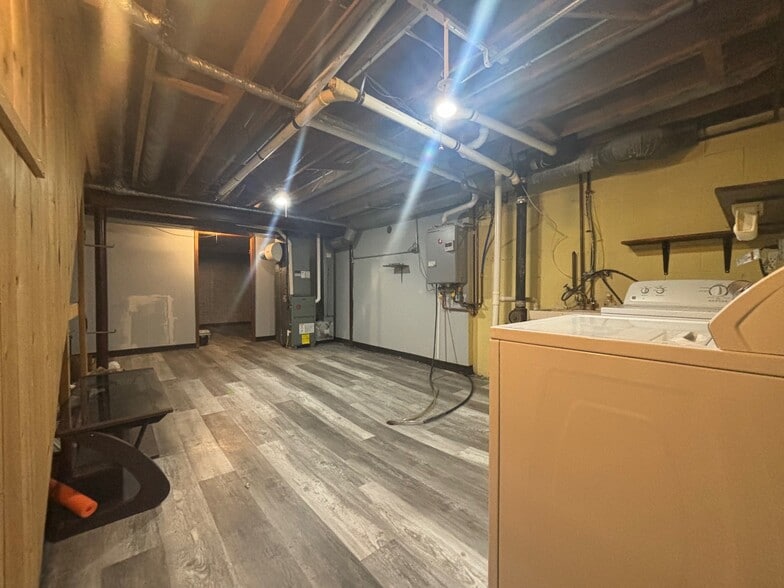 Full basement - 5636 S 27th St