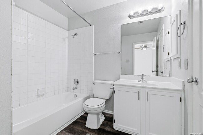 Building Photo - 9427 Velvet Spring