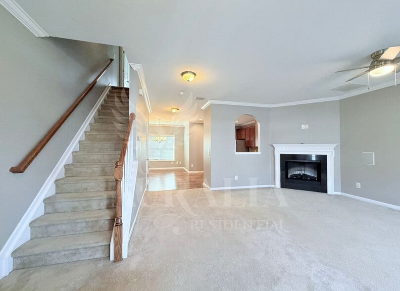 Building Photo - 705 Keystone Park Dr