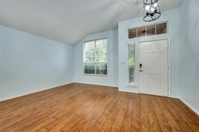 Building Photo - 1617 Redwood Dr