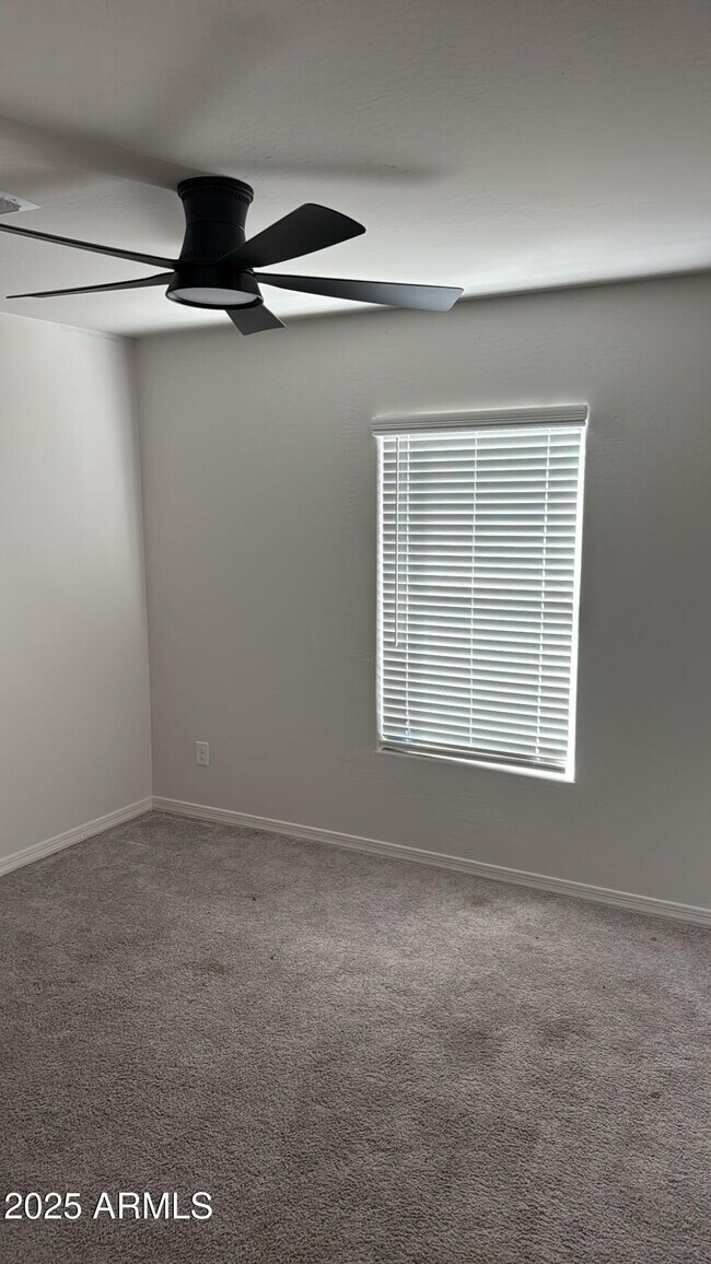 Building Photo - 3861 Ghost Creek Ln