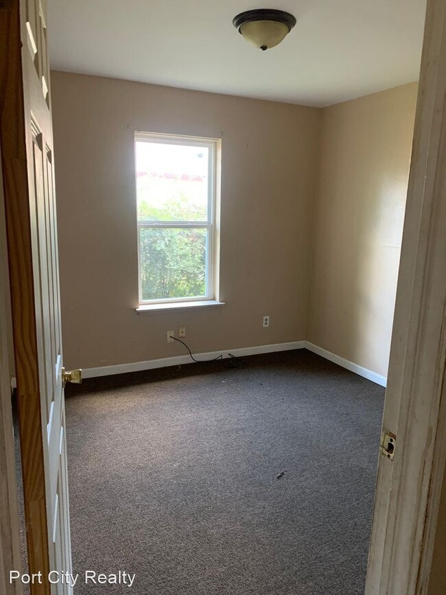 Building Photo - 3 br, 1 bath House - 4822 Gloria Drive