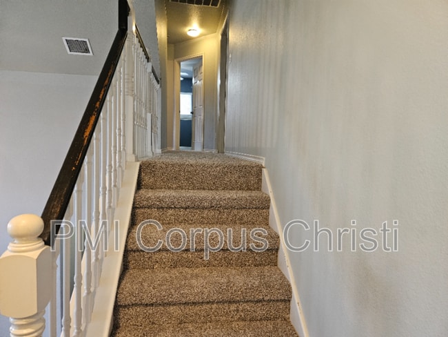 Building Photo - 5107 High Bank Dr