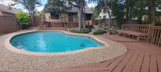 Building Photo - 12710 Timberside Dr
