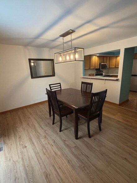 Building Photo - 142 Northwood Dr