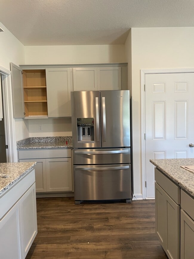 Building Photo - 7215 Jumping Jack Ln