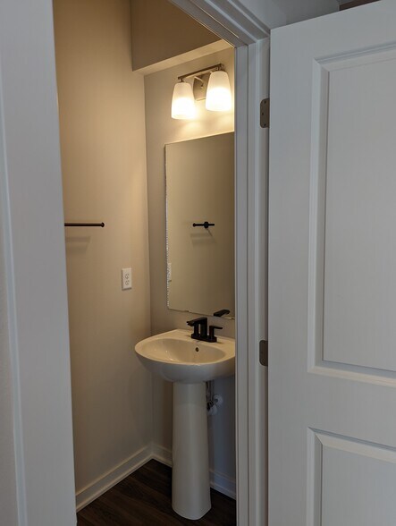 Building Photo - 1964 S Warrior Ln