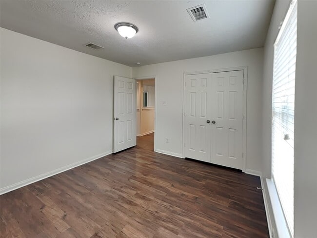 Building Photo - 3903 Hawthorn Glen Ct