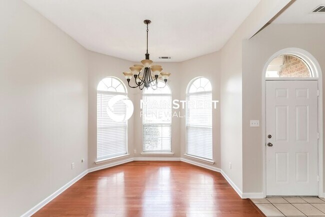 Building Photo - 3 Bedroom Pet-Friendly Home in Olive Branch, MS with Main Street Renewal