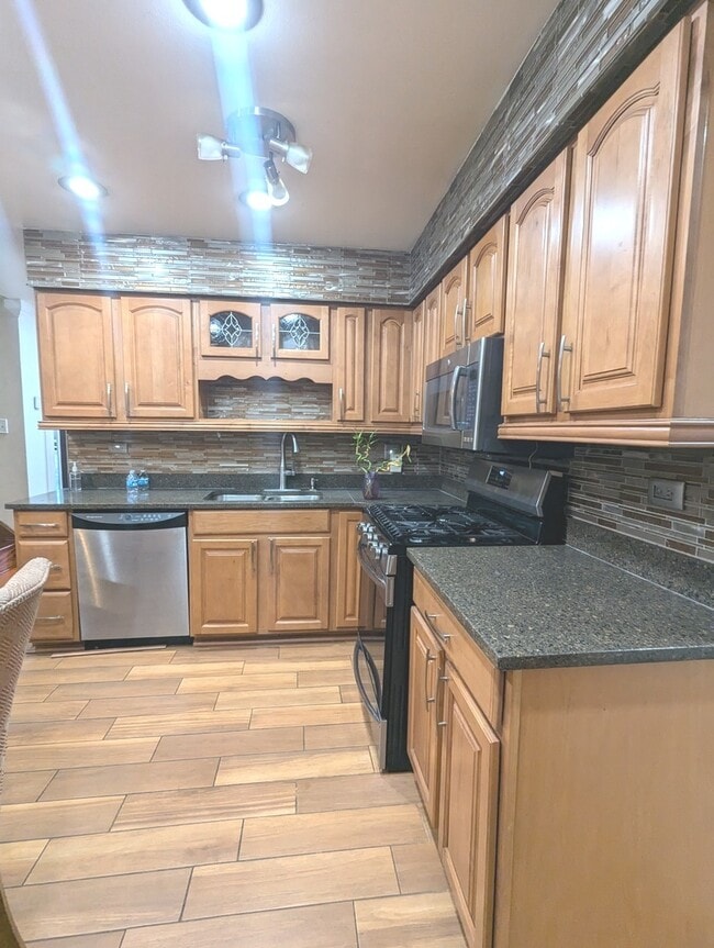 Building Photo - 1200 Jacqueline Dr