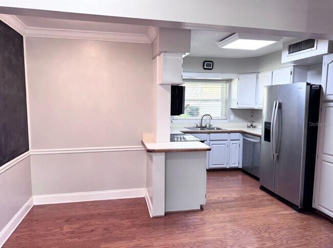 Building Photo - 1406 Ensenada Dr