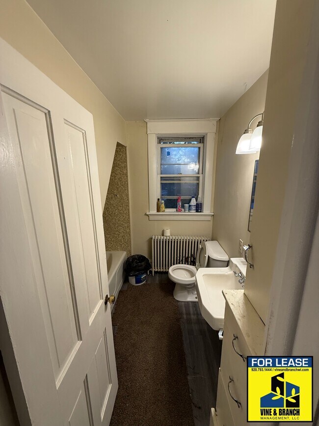 Building Photo - N8717 WI-42