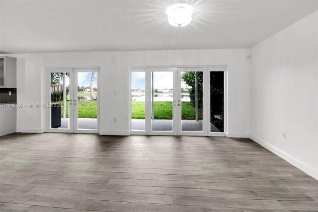 Building Photo - 13505 SW 122nd Ave