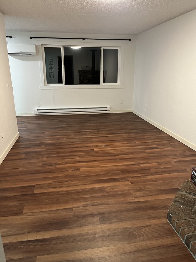 Building Photo - 4705 Lexington Pl NE