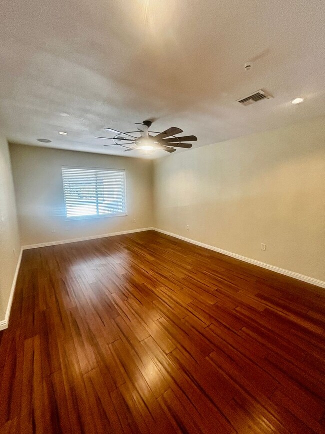 Building Photo - Beautifully Remodeled 3-Bedroom Home with ...